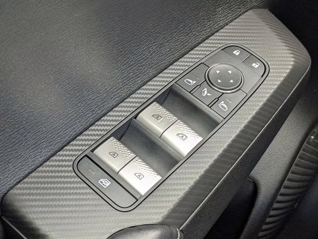 2026 Labrador Black Pearl Mitsubishi Outlander SE FWD SUV