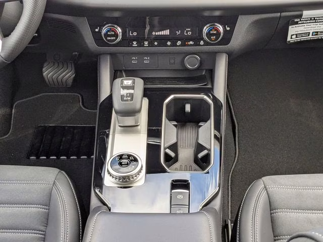 2026 Red Diamond Mitsubishi Outlander LE FWD SUV