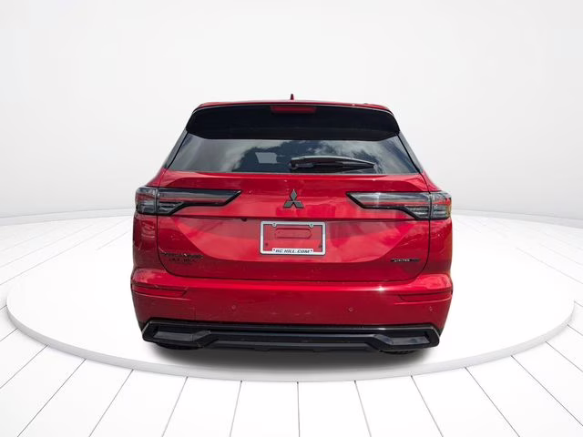 2026 Red Diamond Mitsubishi Outlander LE FWD SUV