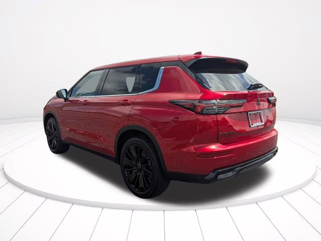 2026 Red Diamond Mitsubishi Outlander LE FWD SUV