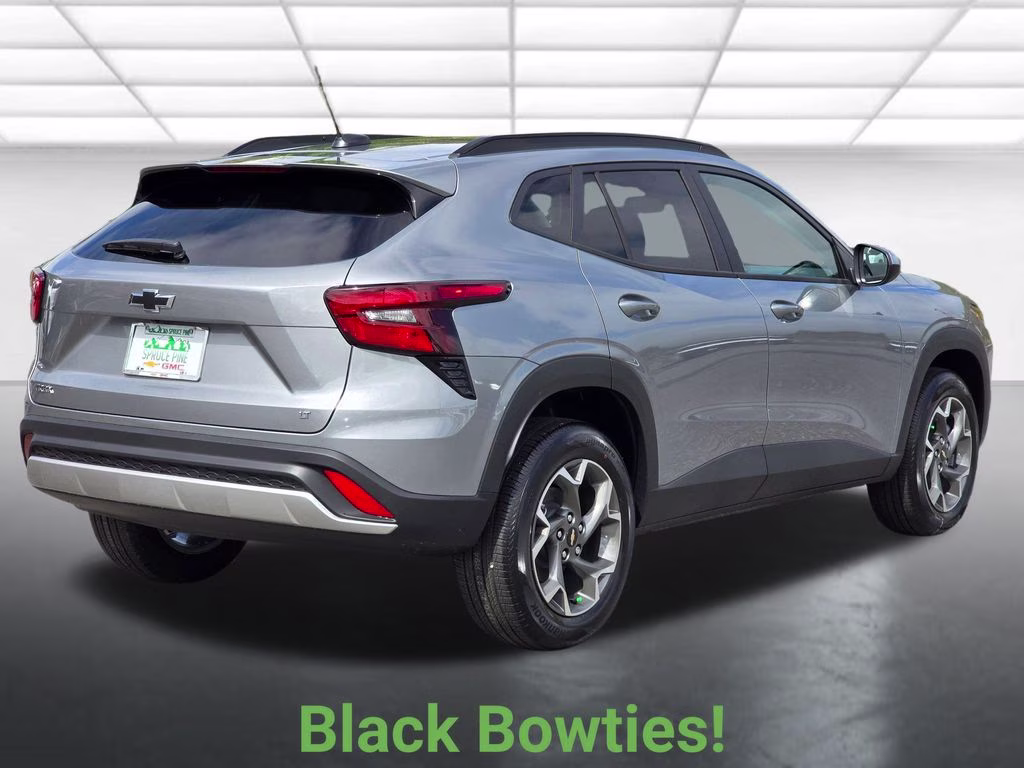 2026 Sterling Gray Metallic Chevrolet Trax LT FWD SUV