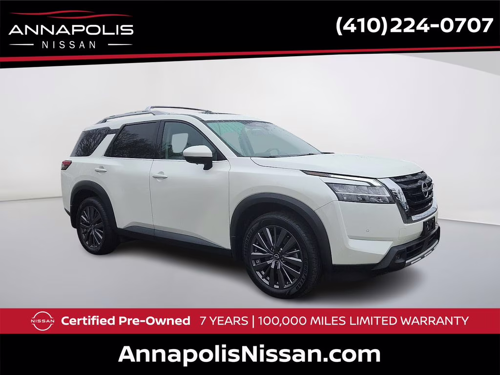 2023 Pearl White Tricoat Nissan Pathfinder SL 4X4 SUV