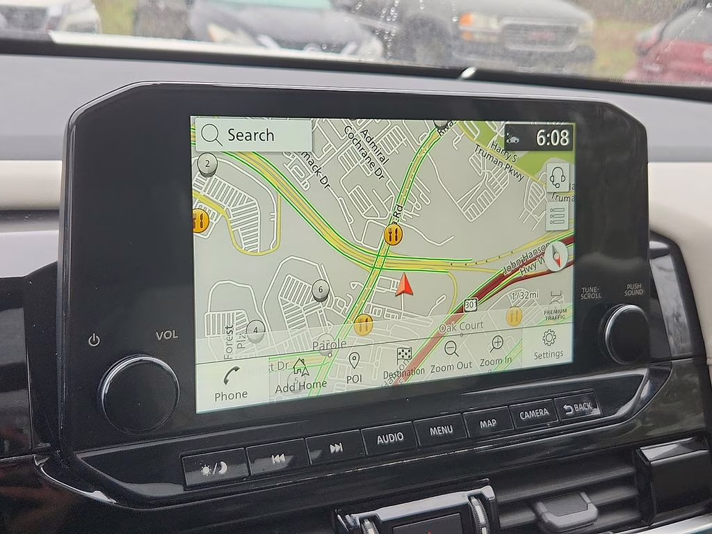 2023 Pearl White Tricoat Nissan Pathfinder SL 4X4 SUV