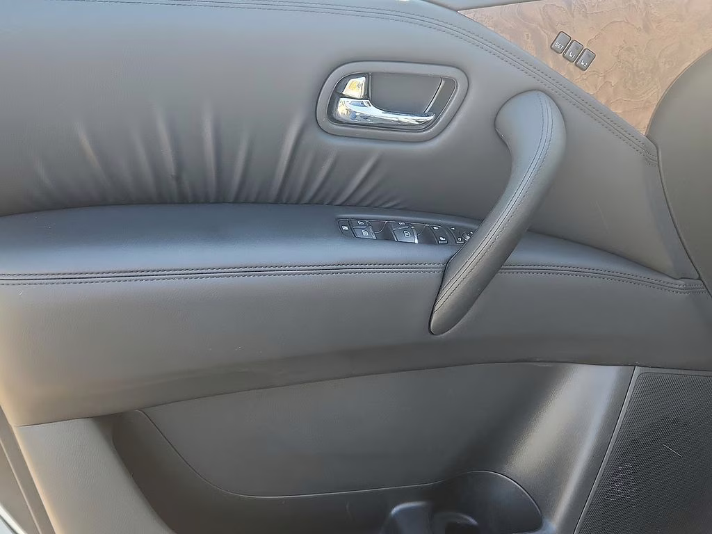 2024 Aspen White Tricoat Nissan Armada SL 4X4 SUV