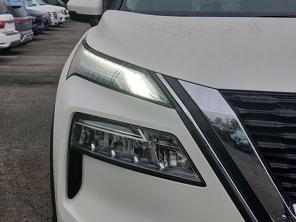 2023 Pearl White Tricoat Nissan Rogue Platinum AWD SUV