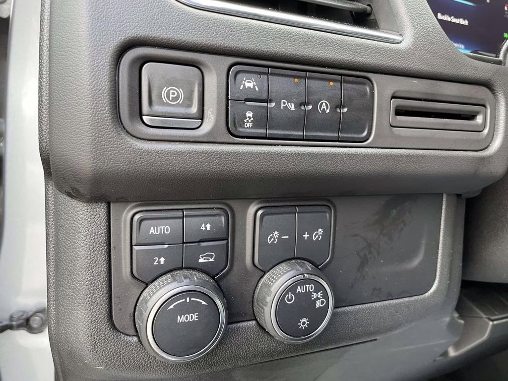 2024 Sterling Gray Metallic Chevrolet Tahoe LT 4X4 SUV