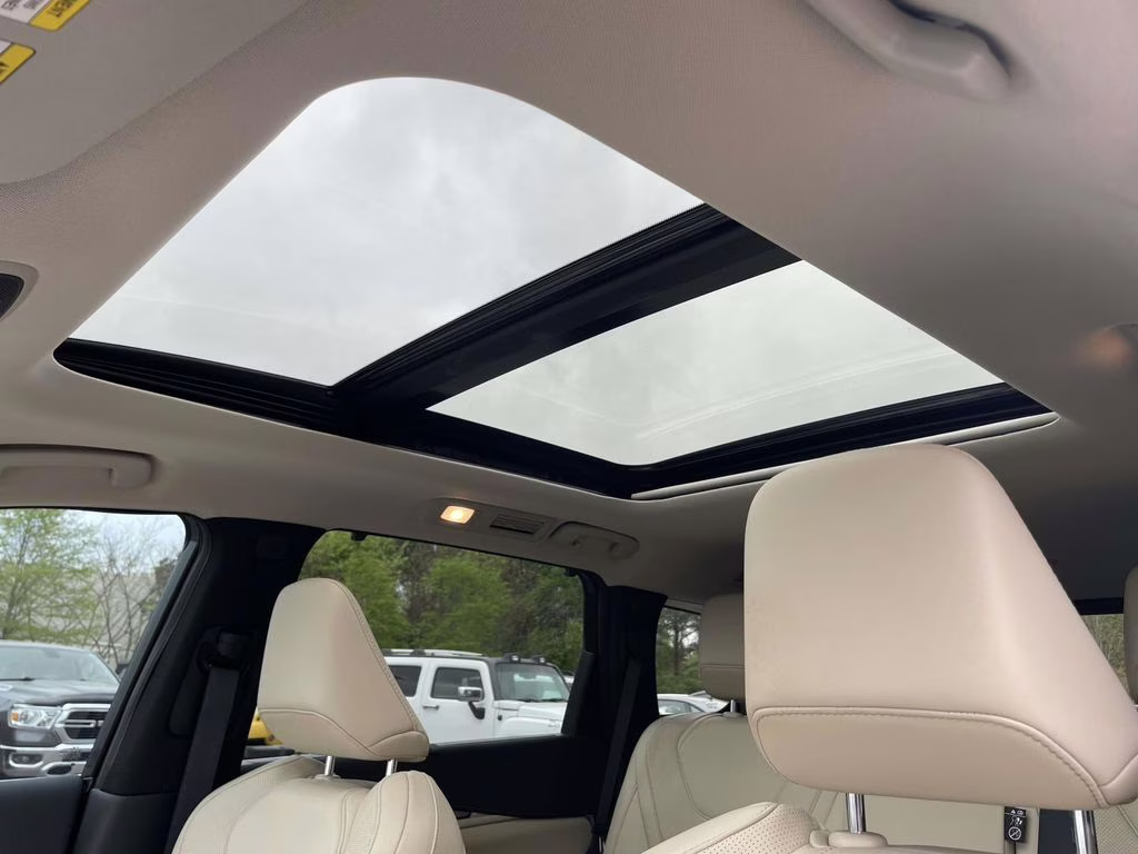 2023 Majestic White INFINITI QX60 LUXE AWD SUV