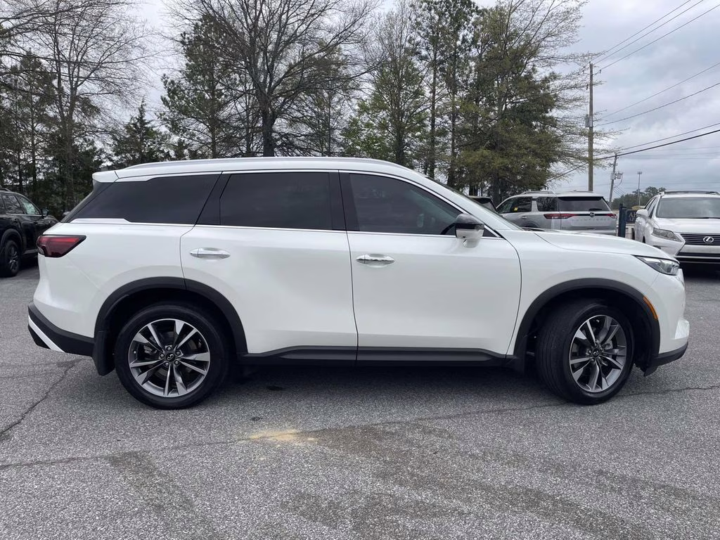 2023 Majestic White INFINITI QX60 LUXE AWD SUV
