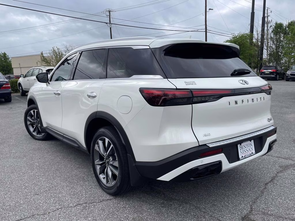 2023 Majestic White INFINITI QX60 LUXE AWD SUV