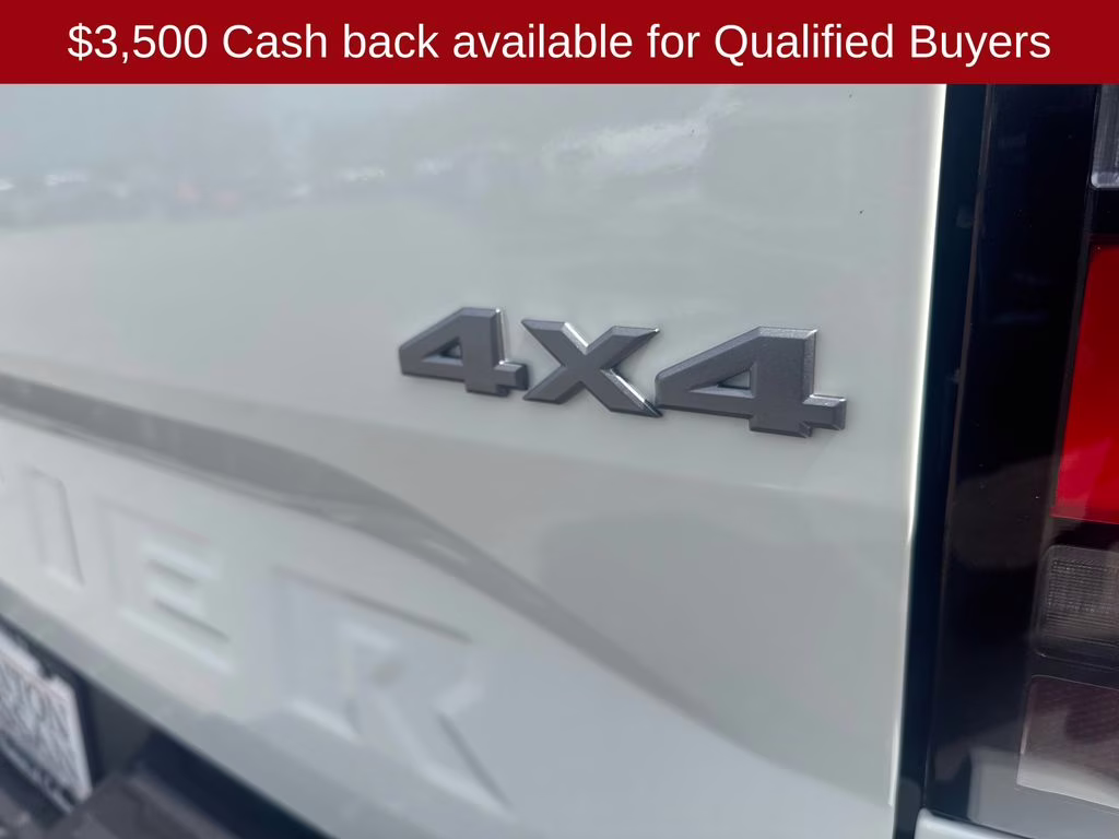 2026 Glacier White Nissan Frontier SV 4X4 Truck