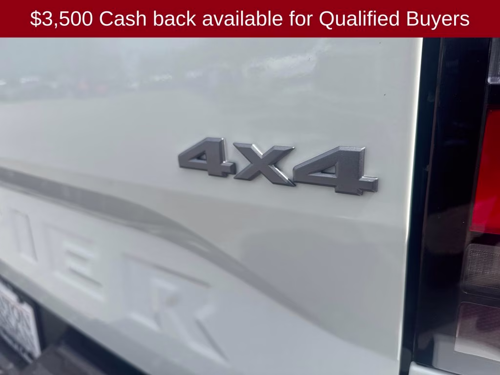 2026 Glacier White Nissan Frontier SV 4X4 Truck