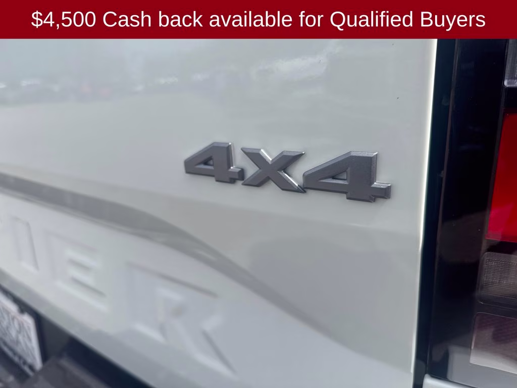 2026 Glacier White Nissan Frontier SV 4X4 Truck