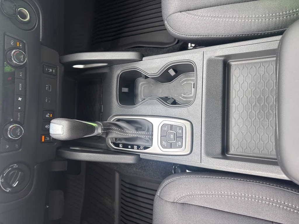 2026 Glacier White Nissan Frontier SV 4X4 Truck