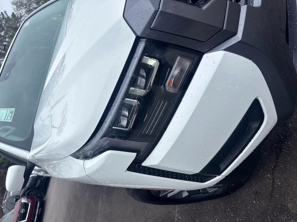 2026 Glacier White Nissan Frontier SV 4X4 Truck