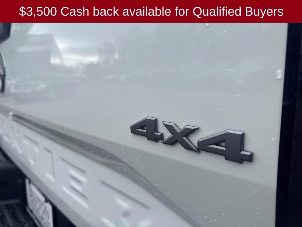 2026 Glacier White Nissan Frontier SV 4X4 Truck