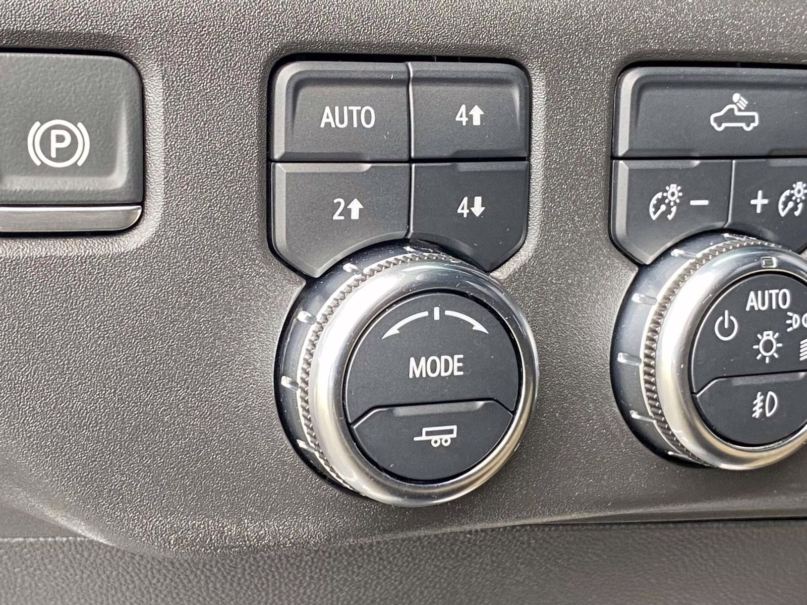 2024 Summit White GMC Sierra 1500 Elevation 4X4 Truck