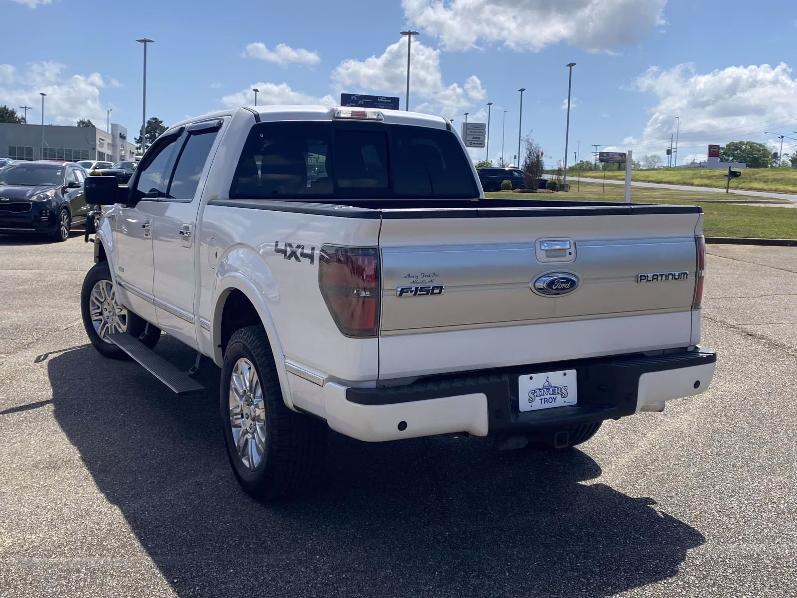 2013 White Platinum Clearcoat Metallic Ford F-150 Platinum 4X4 Truck