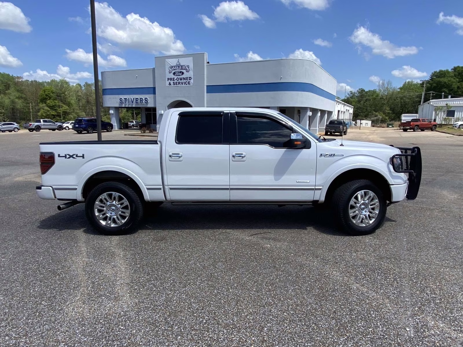 2013 White Platinum Clearcoat Metallic Ford F-150 Platinum 4X4 Truck