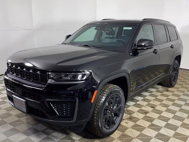 2026 Diamond Black Crystal Pearlcoat Jeep Grand Cherokee L Altitude 4X4 SUV