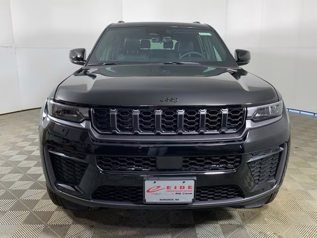 2026 Diamond Black Crystal Pearlcoat Jeep Grand Cherokee L Altitude 4X4 SUV