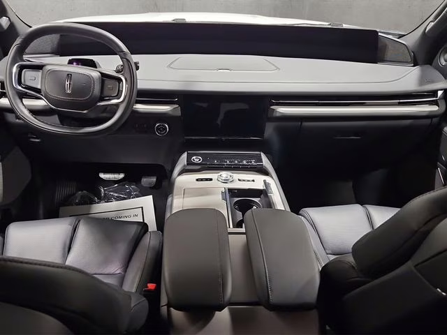 2026 Infinite Black Metallic Clearcoat Lincoln Navigator L Reserve 4X4 SUV