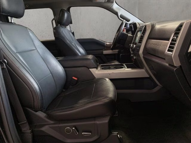 2017 Shadow Black Ford Super Duty F-250 SRW Lariat 4X4 Truck