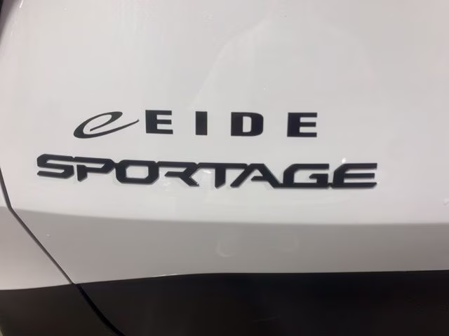 2026 Glacial White Pearl Kia Sportage X-Line AWD SUV