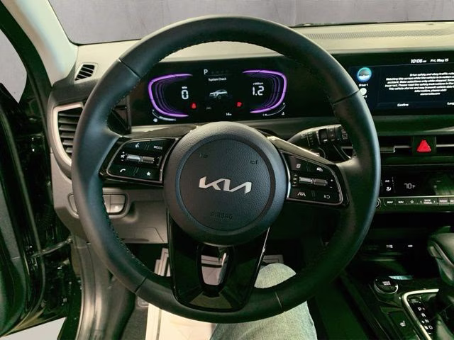 2026 Fusion Black Kia Seltos S AWD SUV