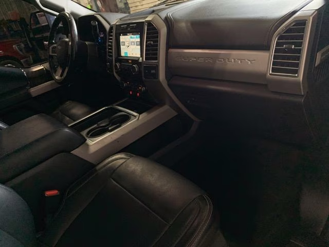 2017 Shadow Black Ford Super Duty F-250 SRW Lariat 4X4 Truck