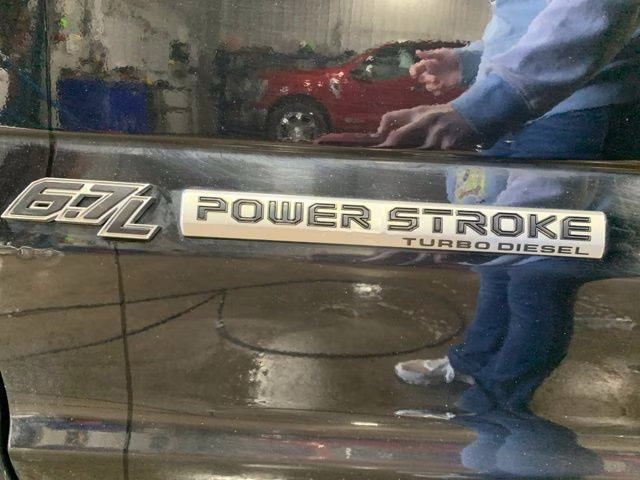 2017 Shadow Black Ford Super Duty F-250 SRW Lariat 4X4 Truck