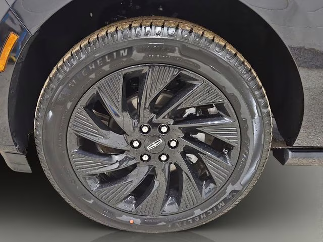 2026 Infinite Black Metallic Clearcoat Lincoln Navigator L Reserve 4X4 SUV