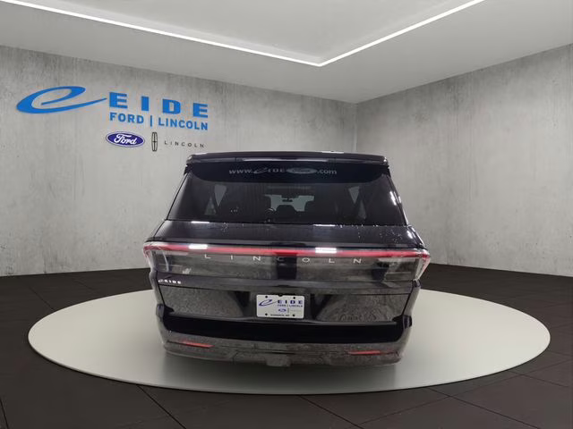 2026 Infinite Black Metallic Clearcoat Lincoln Navigator L Reserve 4X4 SUV