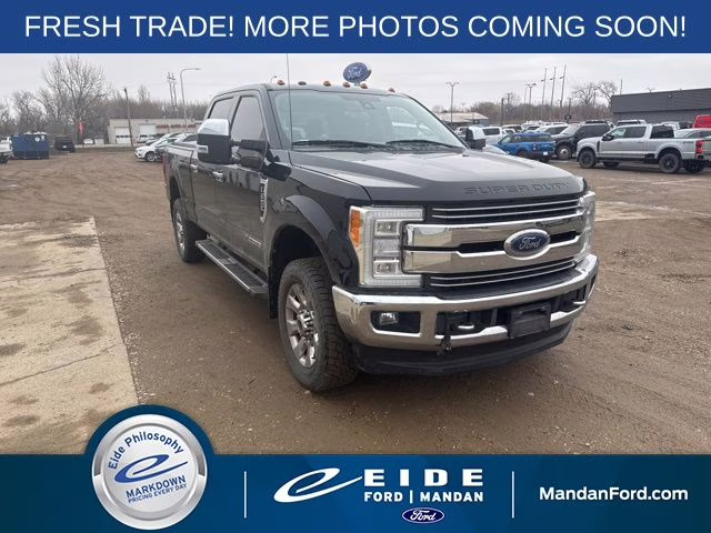 2017 Shadow Black Ford Super Duty F-250 SRW Lariat 4X4 Truck