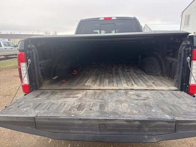 2017 Shadow Black Ford Super Duty F-250 SRW Lariat 4X4 Truck