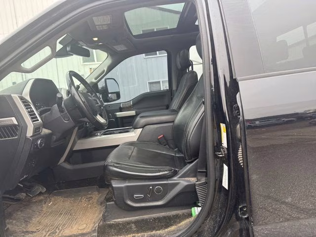 2017 Shadow Black Ford Super Duty F-250 SRW Lariat 4X4 Truck