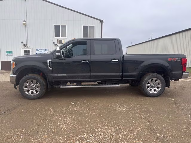 2017 Shadow Black Ford Super Duty F-250 SRW Lariat 4X4 Truck