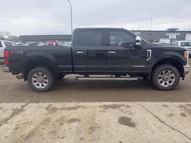 2017 Shadow Black Ford Super Duty F-250 SRW Lariat 4X4 Truck