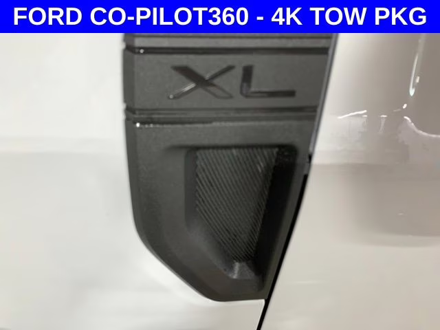 2026 Oxford White Ford Maverick XL AWD Truck
