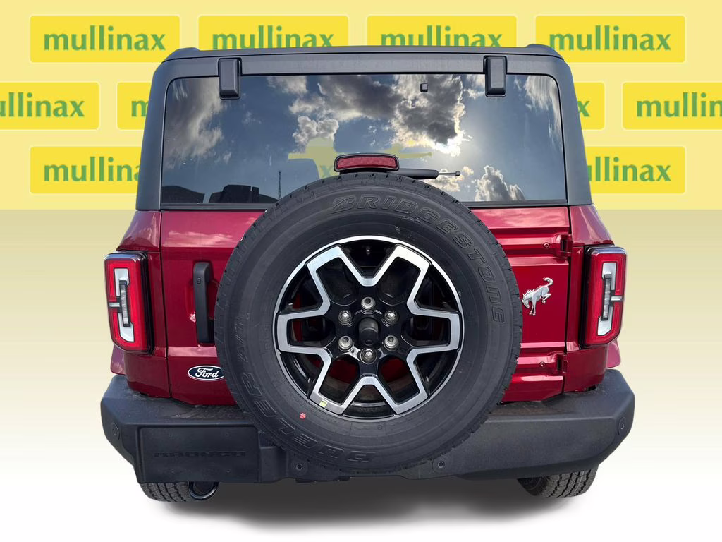 2026 Ruby Red Metallic Tinted Clearcoat Ford Bronco Outer Banks 4X4 SUV