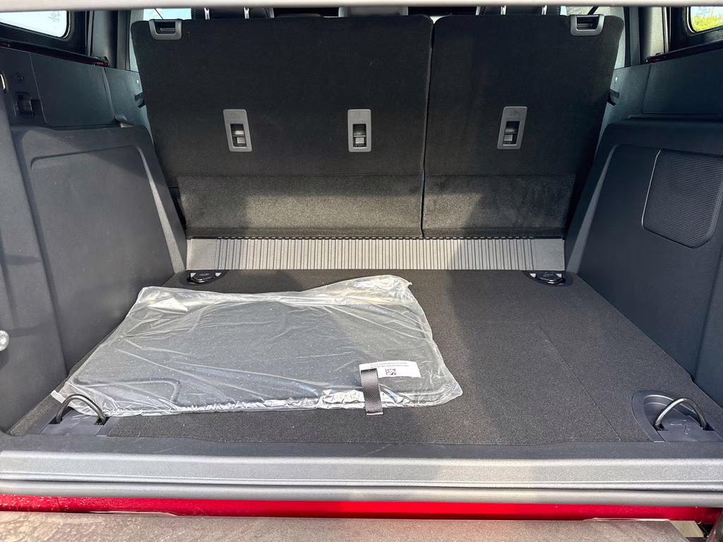 2026 Ruby Red Metallic Tinted Clearcoat Ford Bronco Outer Banks 4X4 SUV