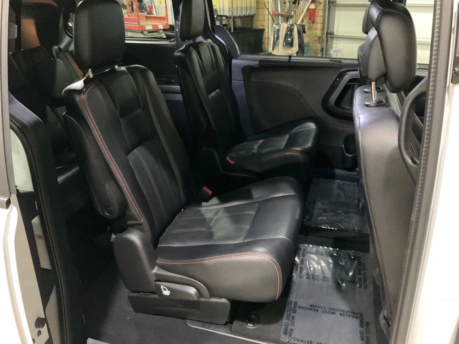 2019 White Knuckle Clearcoat Dodge Grand Caravan GT FWD Van
