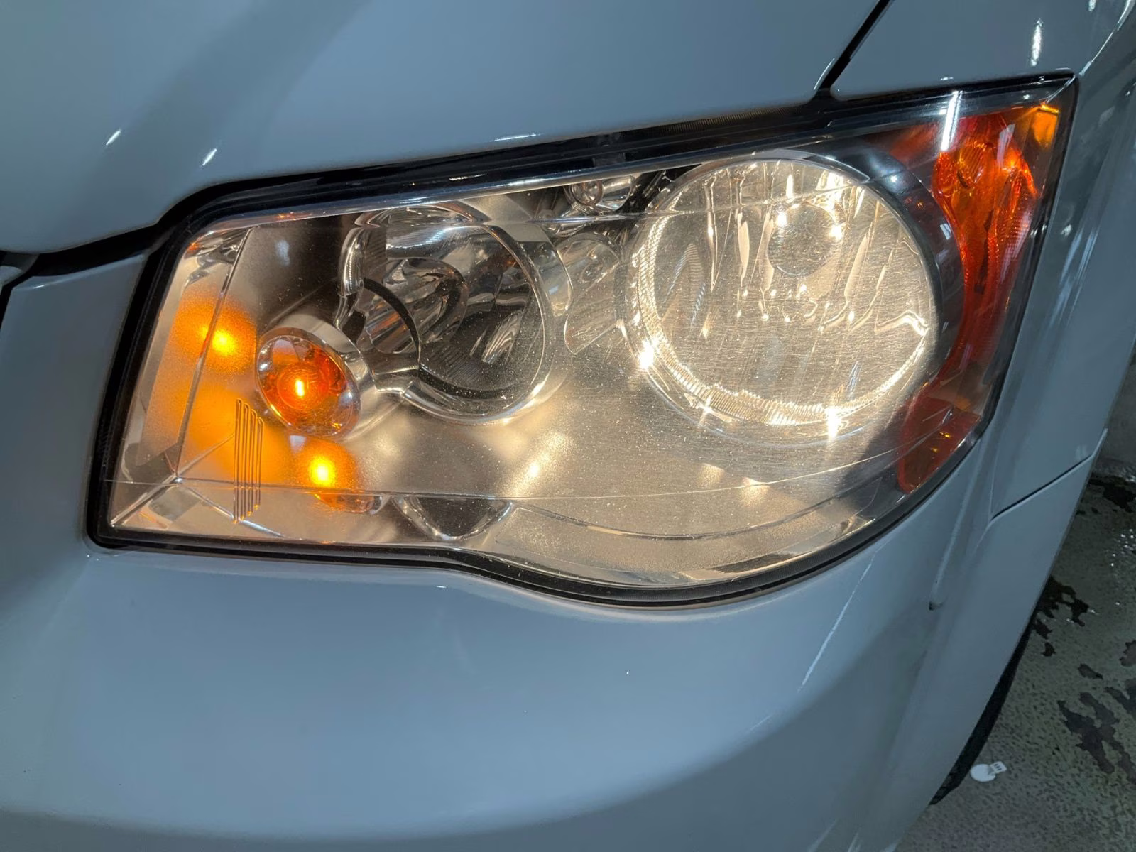 2019 White Knuckle Clearcoat Dodge Grand Caravan GT FWD Van