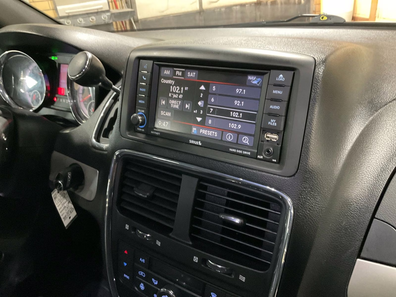 2019 White Knuckle Clearcoat Dodge Grand Caravan GT FWD Van