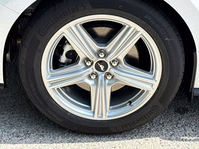 2026 Oxford White Ford Mustang EcoBoost Premium RWD Coupe