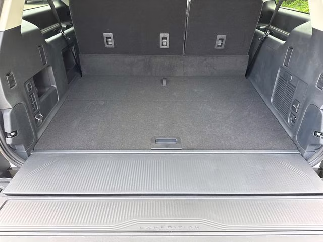 2026 White Ford Expedition Max Active RWD SUV