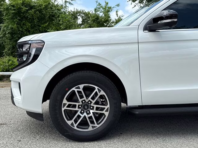 2026 White Ford Expedition Max Active RWD SUV
