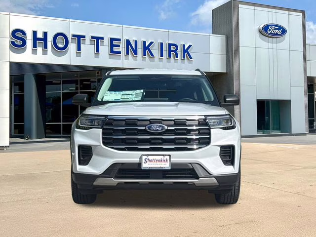 2026 White Ford Explorer Active RWD SUV