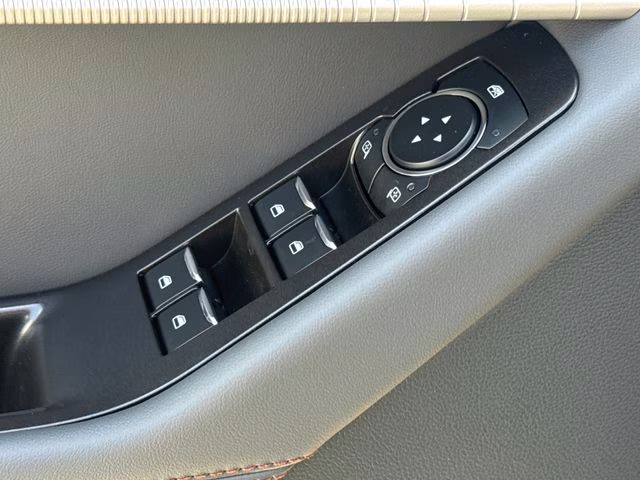 2026 White Ford Explorer Active RWD SUV
