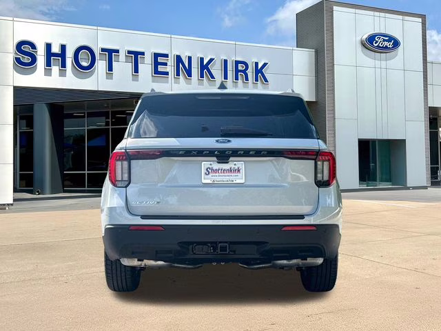 2026 White Ford Explorer Active RWD SUV