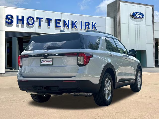 2026 White Ford Explorer Active RWD SUV